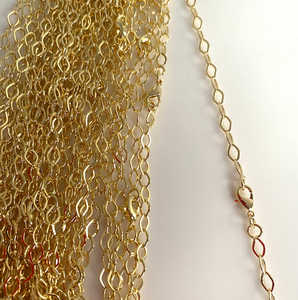 Cadena eslabón  ovalado 0,6cm / 60cm largo / oro